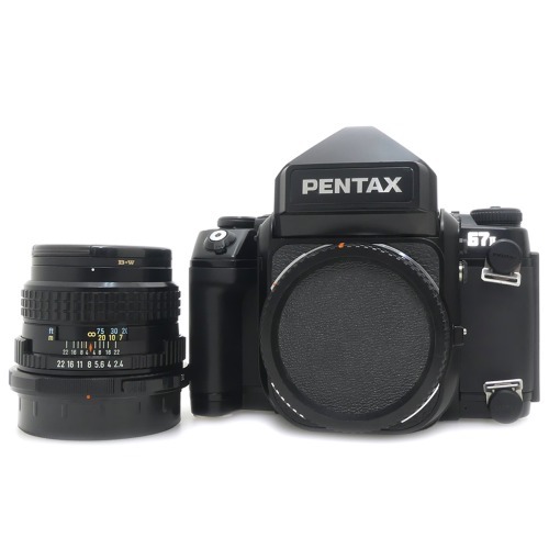 [중고] 펜탁스 PENTAX 67II BODY + 펜탁스 PENTAX 67 SMC 105mm F2.4 + B+W 67mm UV 필터 , 스트랩포함 (A+)