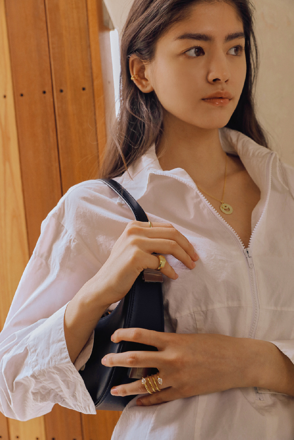 X Knot Chain Ear cuff in Gold