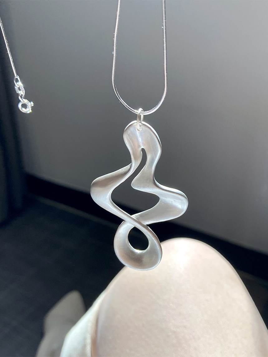 207TRIBE WAVE NECKLACE
