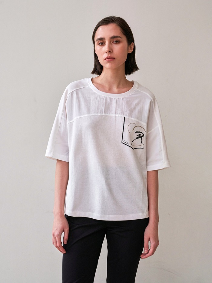 [앤클라인]프린팅 디테일 코튼 티셔츠 E4GM01