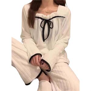 여성 봄가을 겨울 극세사 수면잠옷 상하세트 리본 포인트 파자마 홈웨어