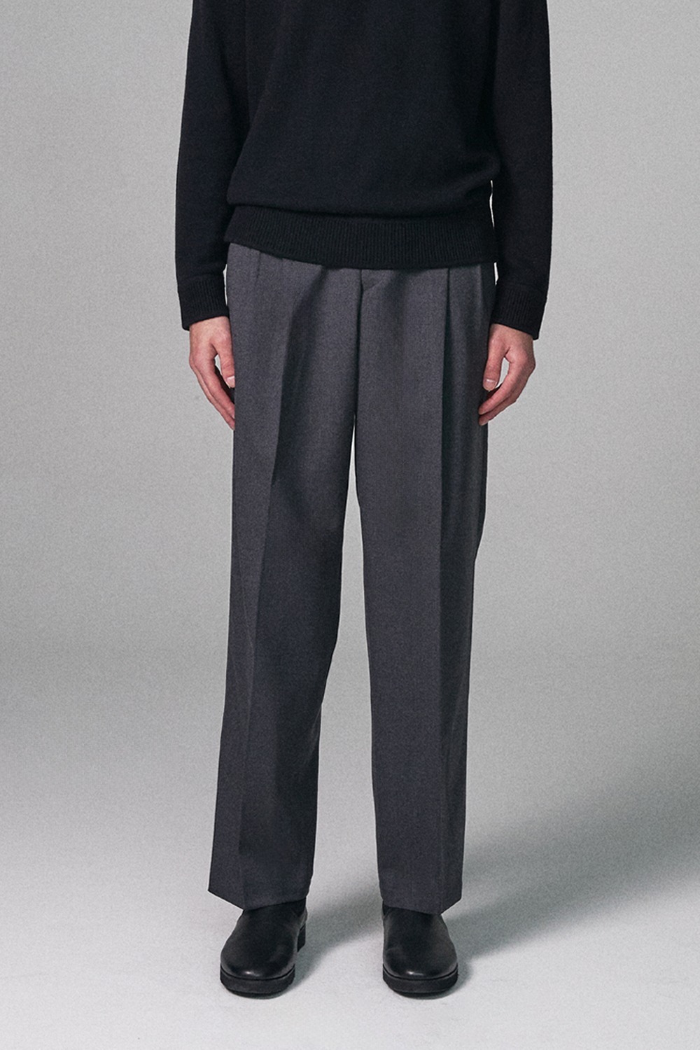 WOOL-BLEND PLEATED TROUSERS - GREY