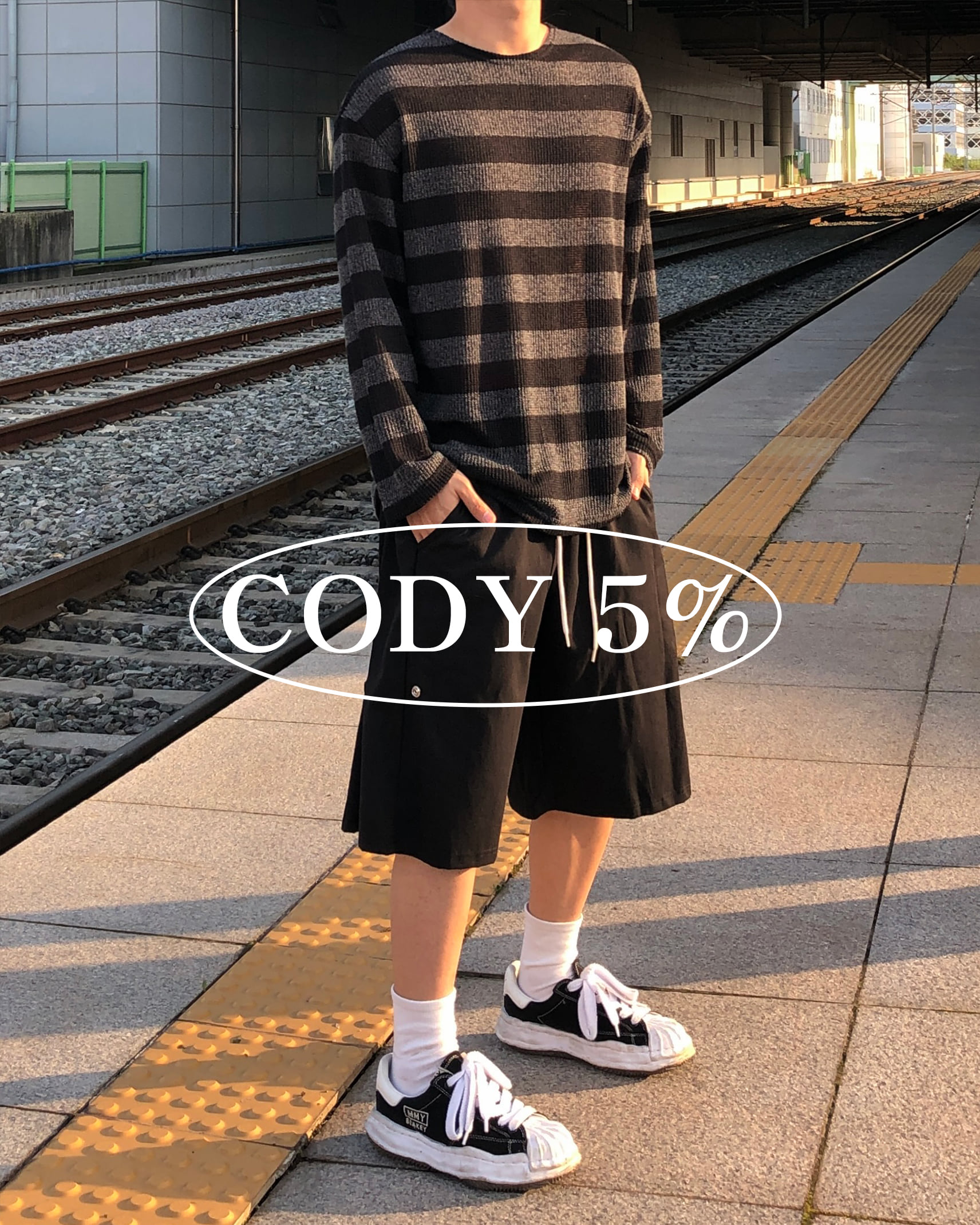 [CODY 5%] 틴 단가라 라운드 니트 + 랙 스냅 밴딩 하프팬츠
