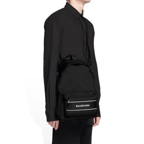 발렌시아가 남성 백팩 Mens Sport Crossbody Backpack in Black/white 6381062HFOX1090
