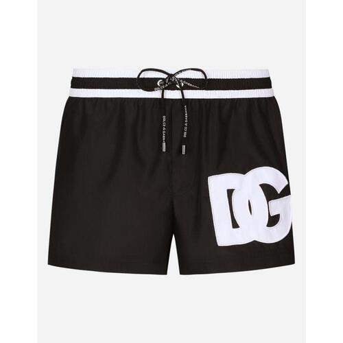 돌체앤가바나 남성 비치웨어 Short swim trunks with DG patch M4C21TFUSFWN0004