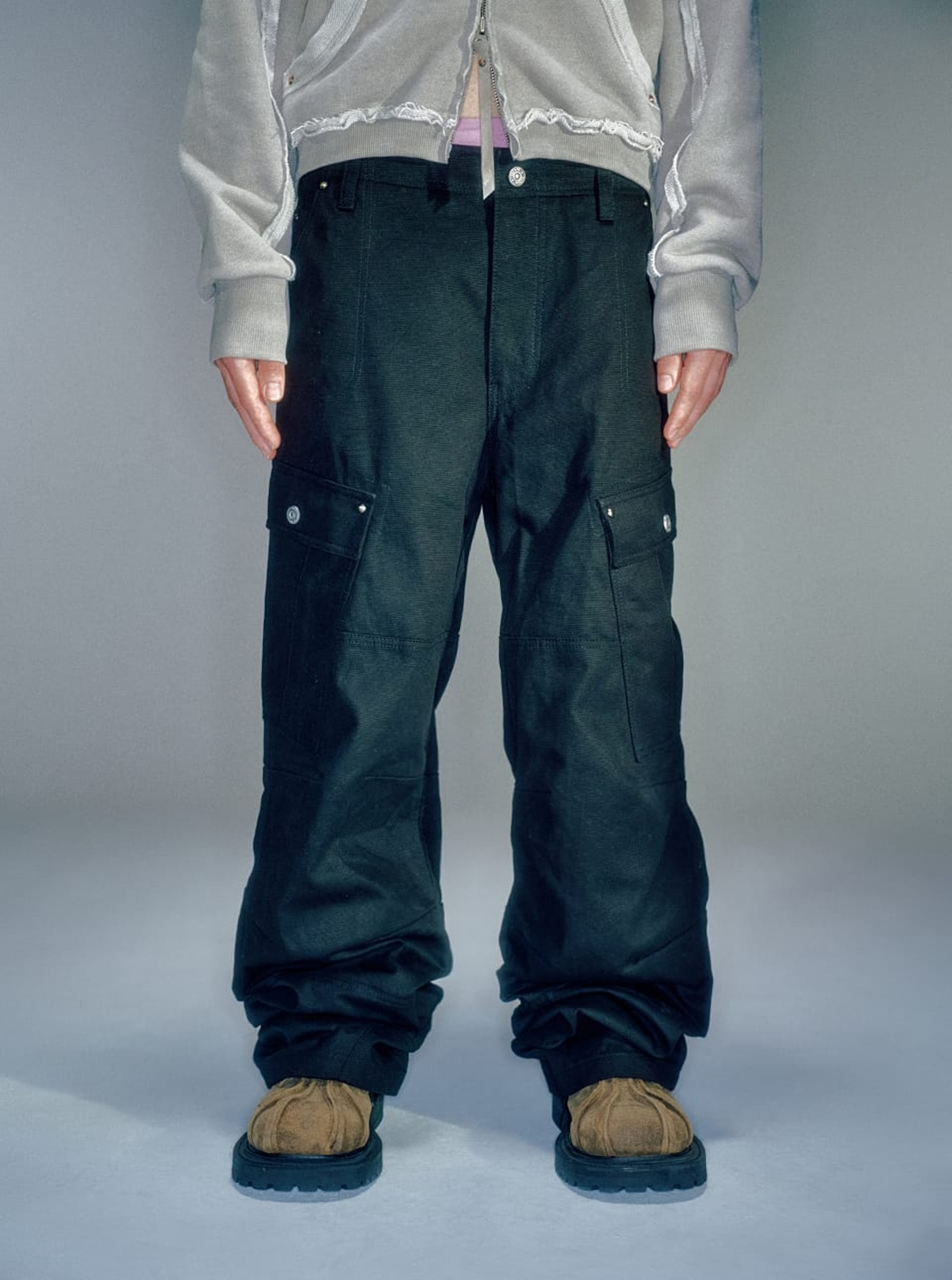 RESTOCK) MEN WAYEN MILITARY CARGO PANTS BLACK - vacantarchive