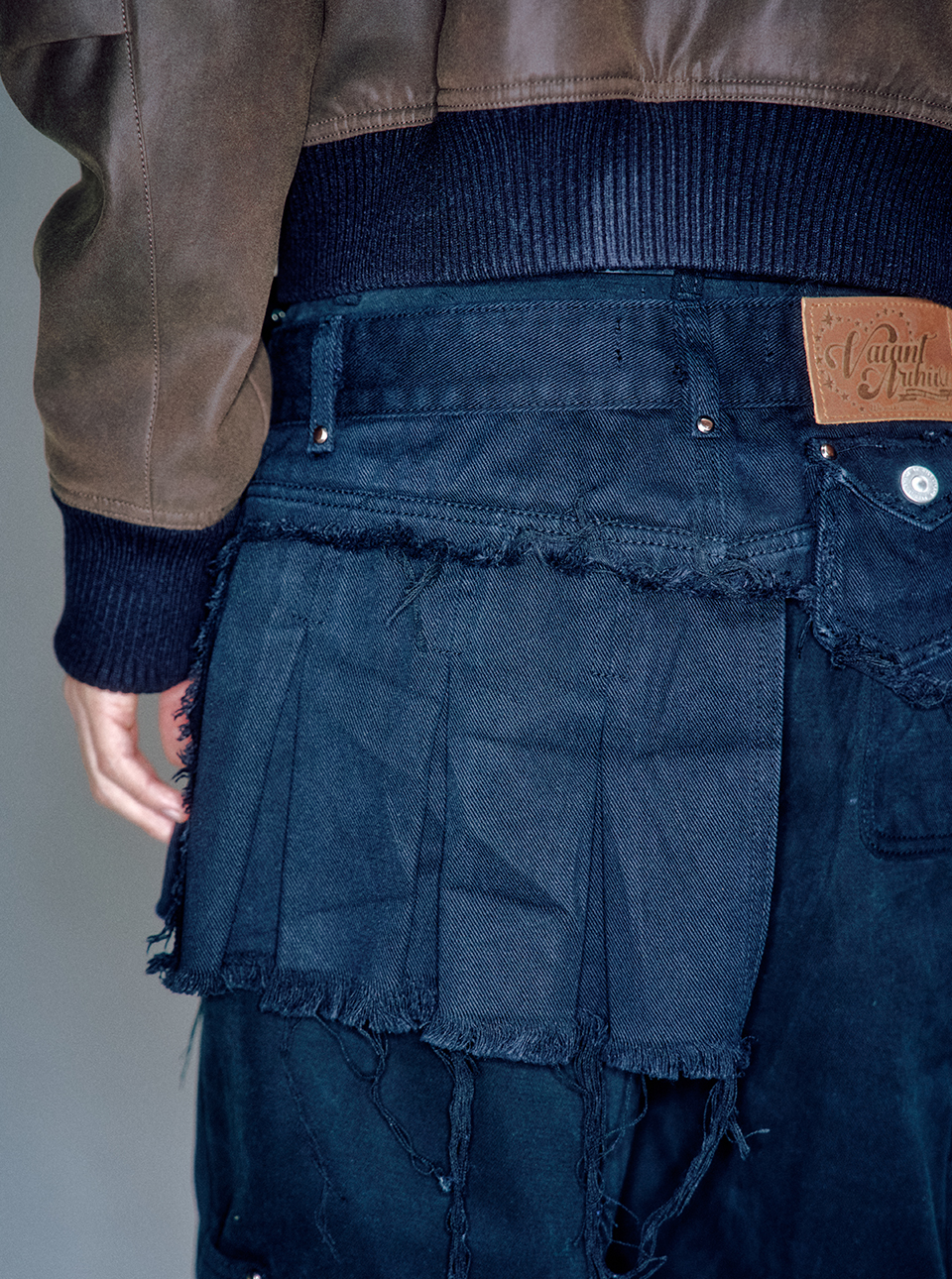 スカート VACANT Archive : 24FW / AARON LAYERED POCKET BELT (BLACK) RESTOCK) AARON LAYERED POCKET BELT BLACK - vacantarchive