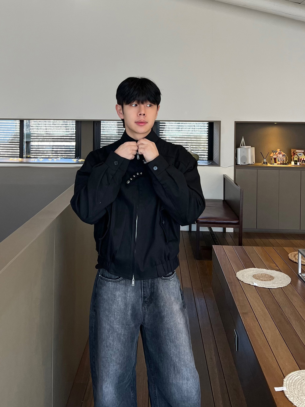 재킷 모델 착용 이미지-S1L26