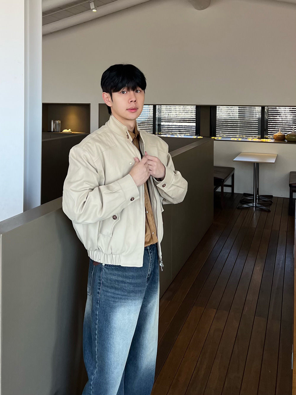 재킷 모델 착용 이미지-S1L46