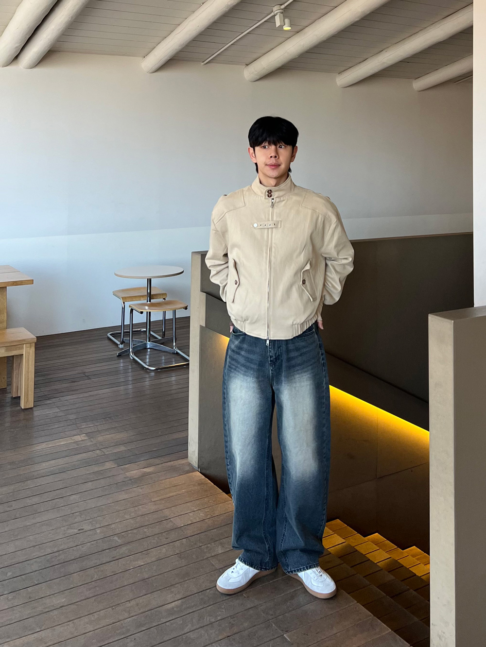 재킷 모델 착용 이미지-S1L37