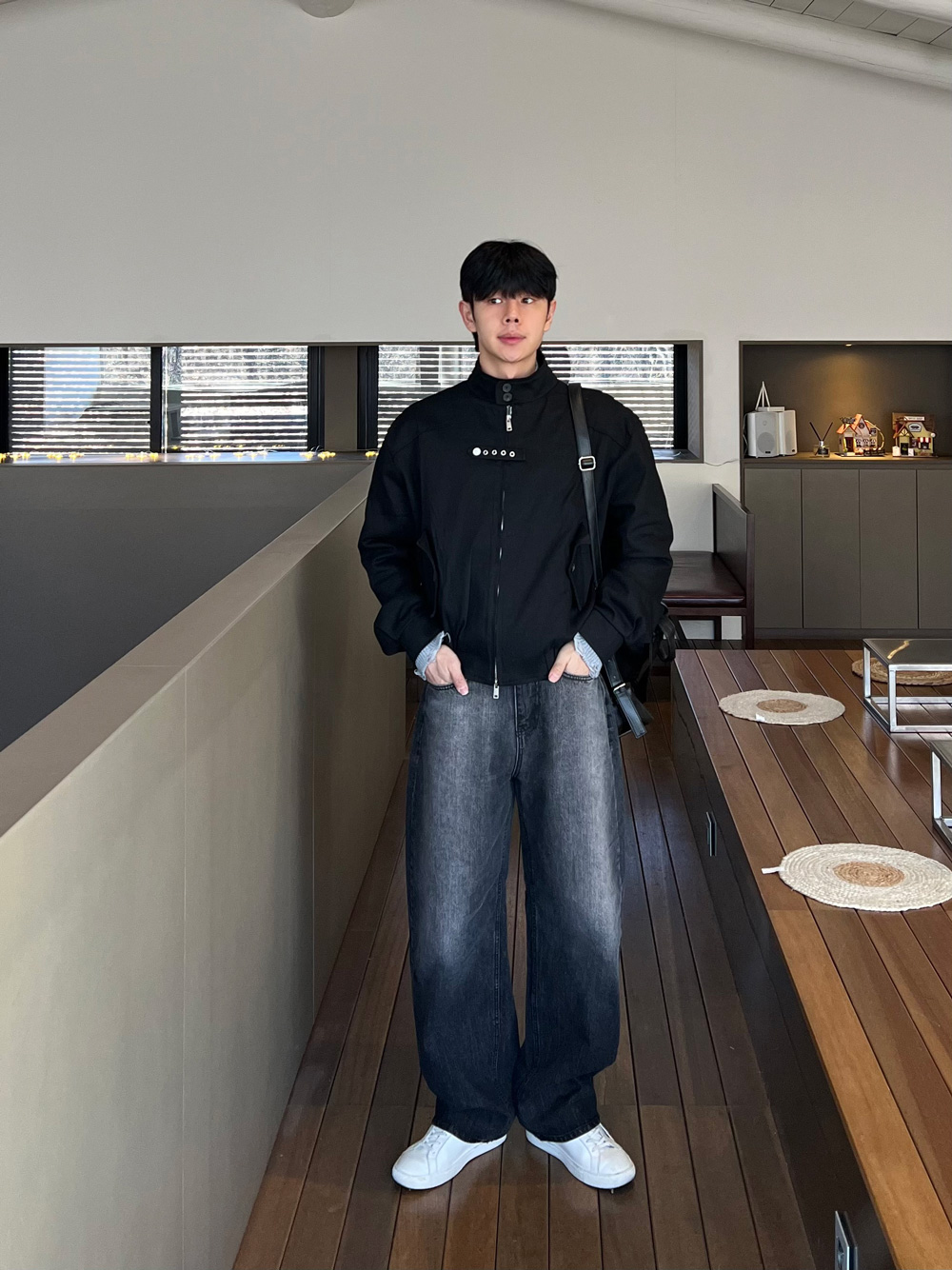 재킷 모델 착용 이미지-S1L11