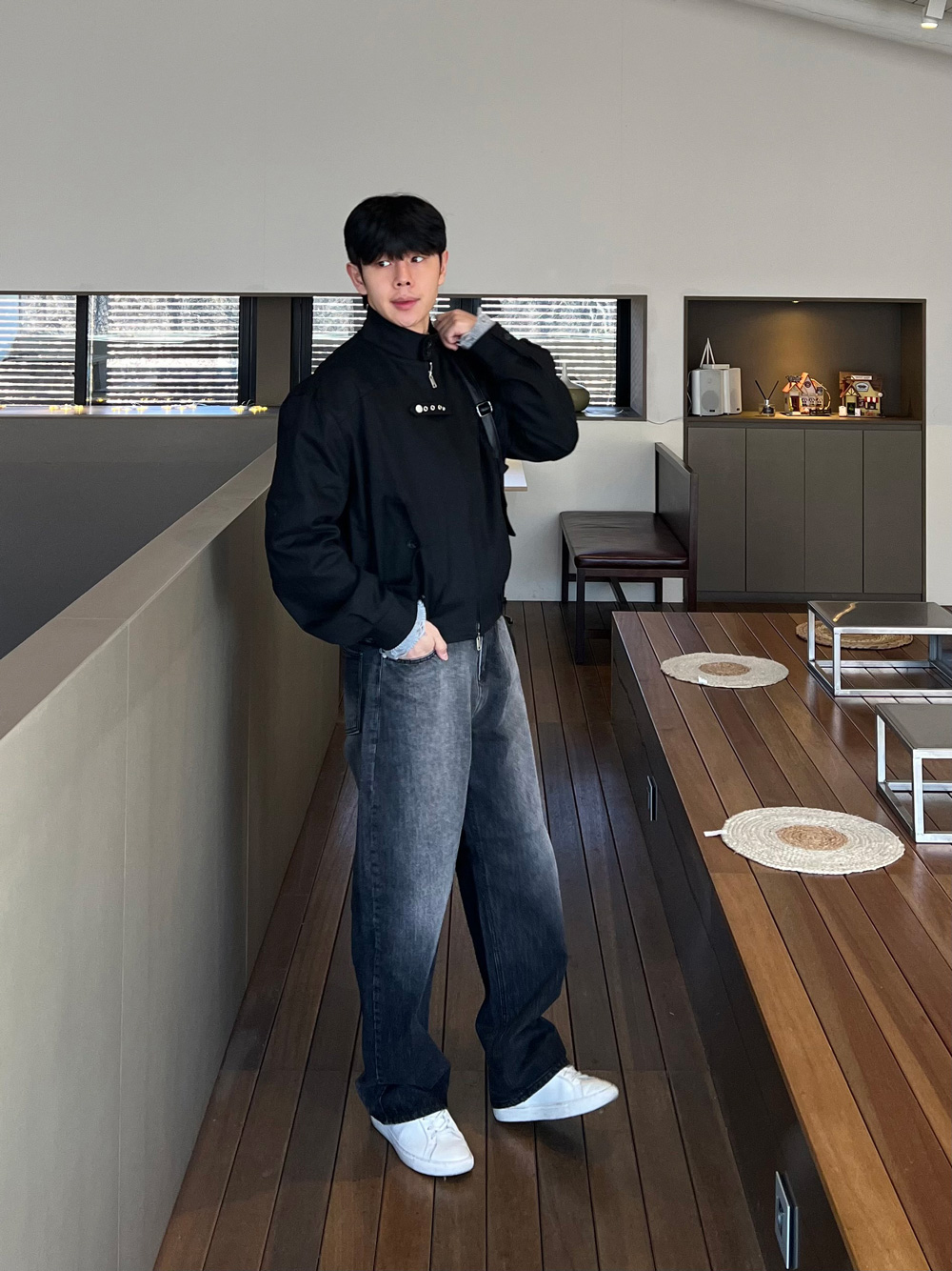 재킷 모델 착용 이미지-S1L16