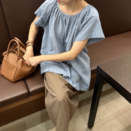 (당일 루즈한오버사이즈) 엠보 시어서커  블라우스(2컬러)