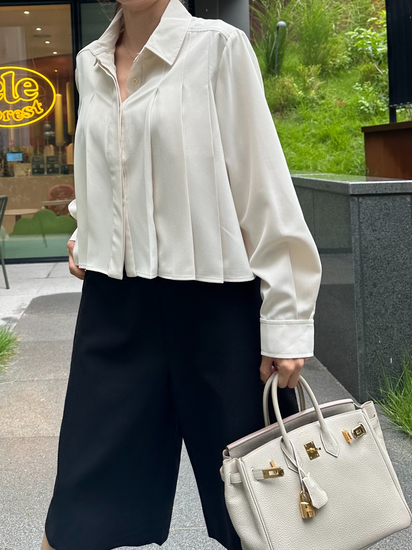 코니마 플리츠 블라우스