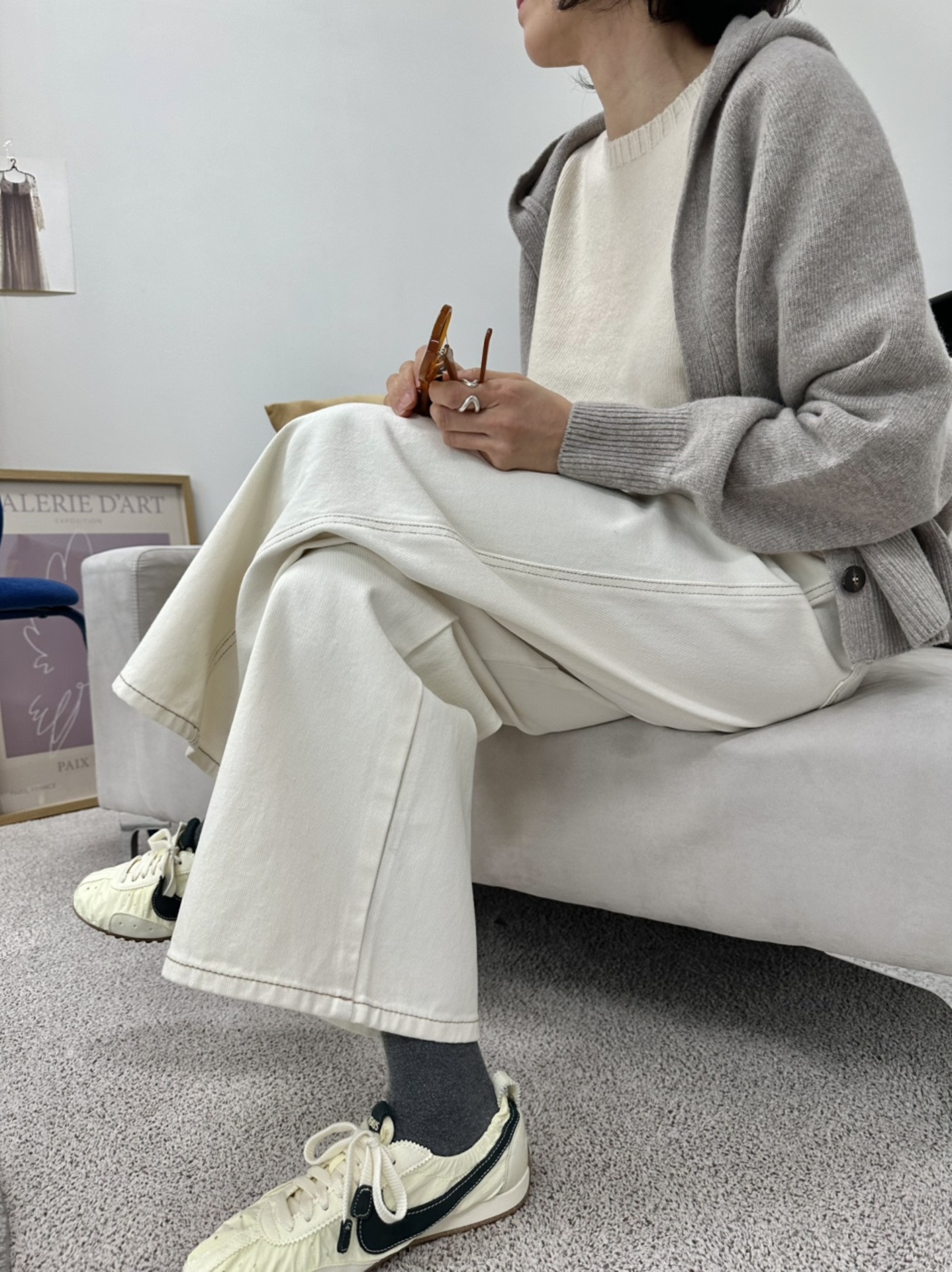 (여유일자핏) 마누클 크림 스티치 팬츠
