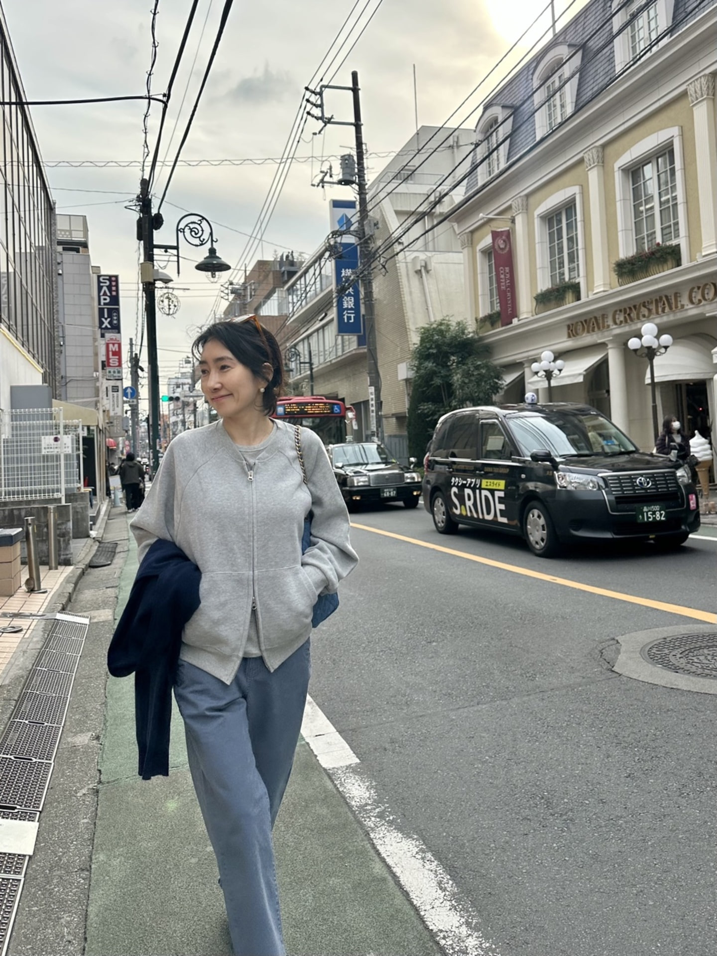 베니 투웨이 집업