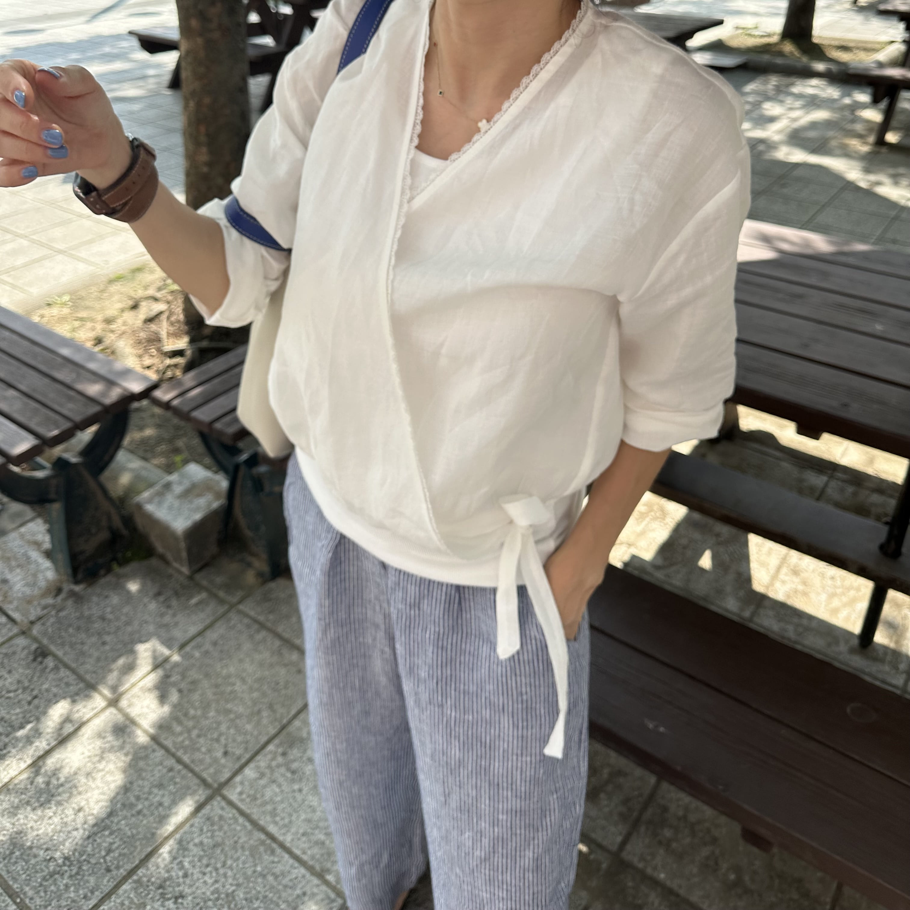 (추천 당일 )레이스 린넨 랩블라우스(2컬러)