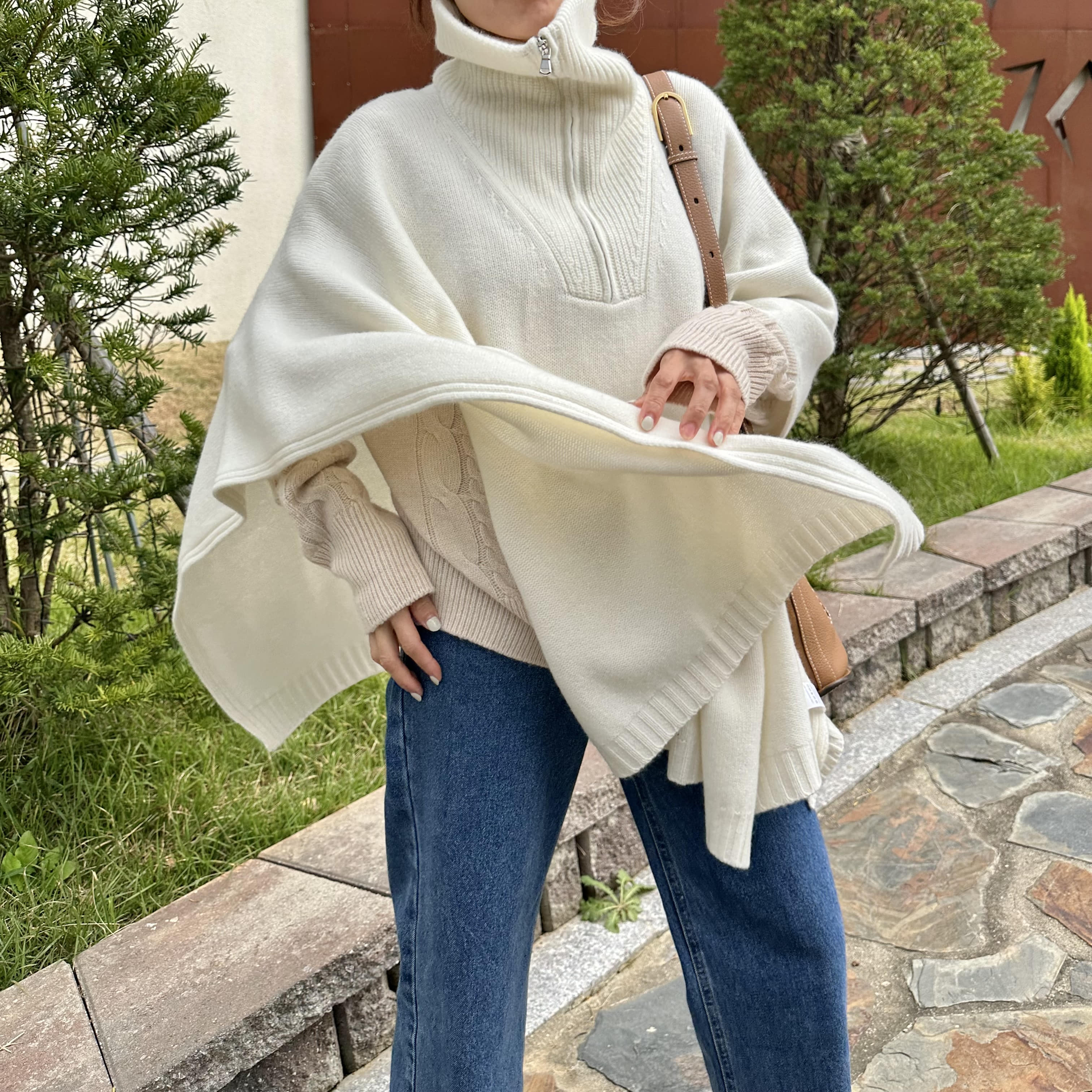 (레이어드하기좋아요) 리브드 터틀집업 울케이프