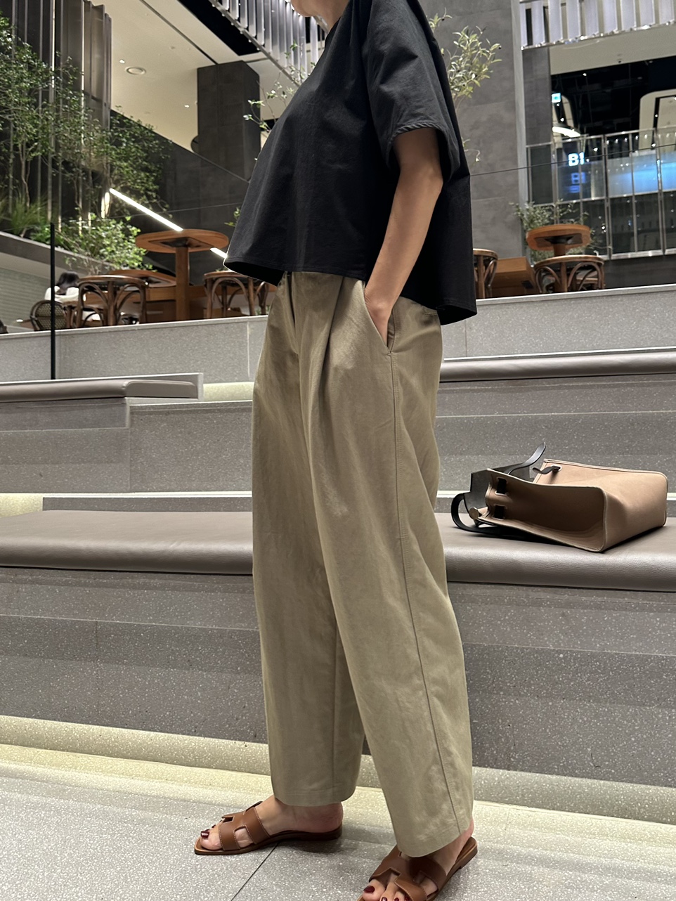 제니 숏 블라우스(2컬러)