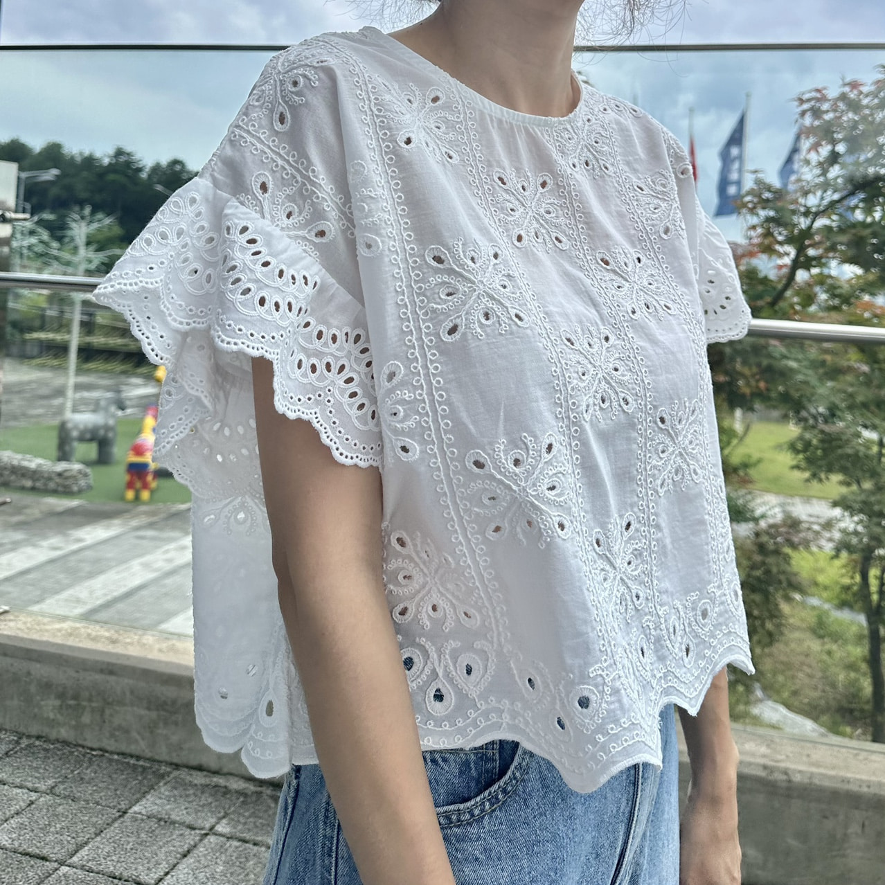 (당일) 빌투 펀칭 숏 블라우스