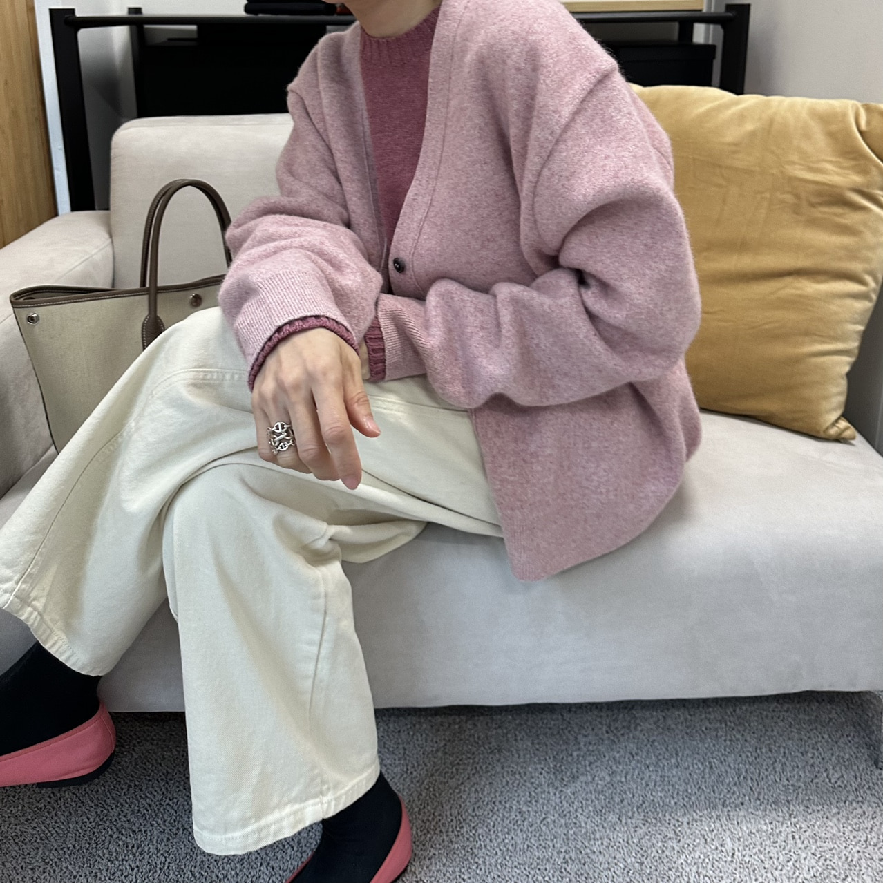 캐시 라쿤 이중지 니트 가디건