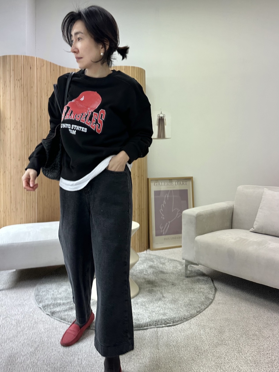 컬러 캡 맨투맨