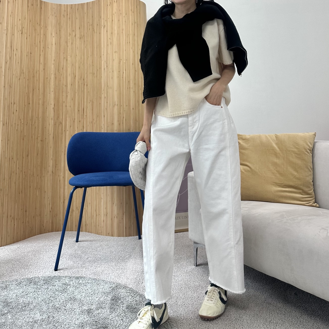 (뒷밴딩) 절개 컷팅 화이트 팬츠