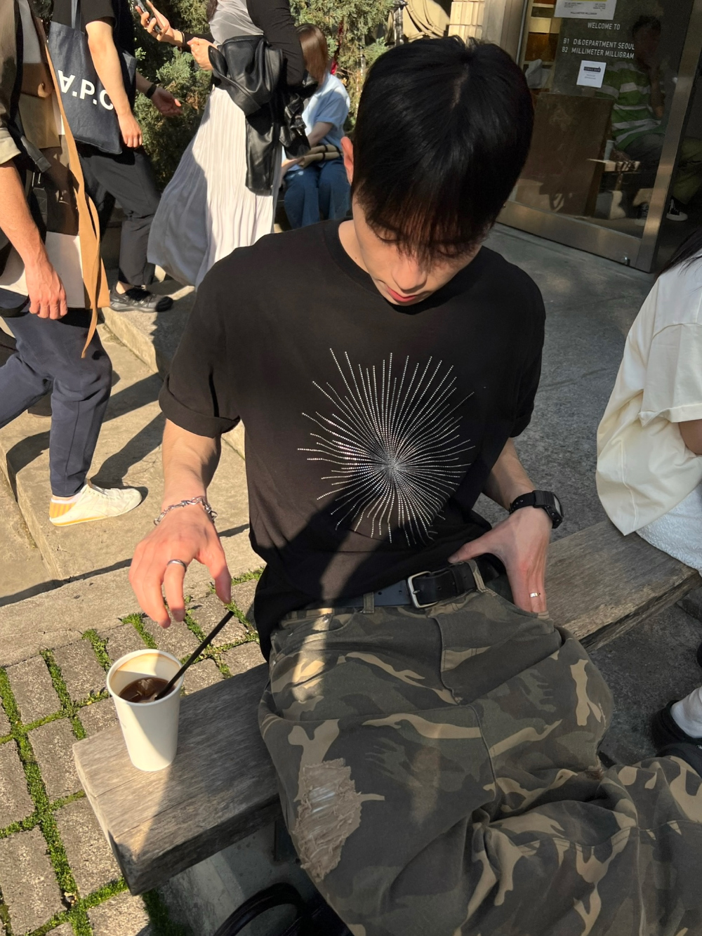 반팔 티셔츠 모델 착용 이미지-S1L20