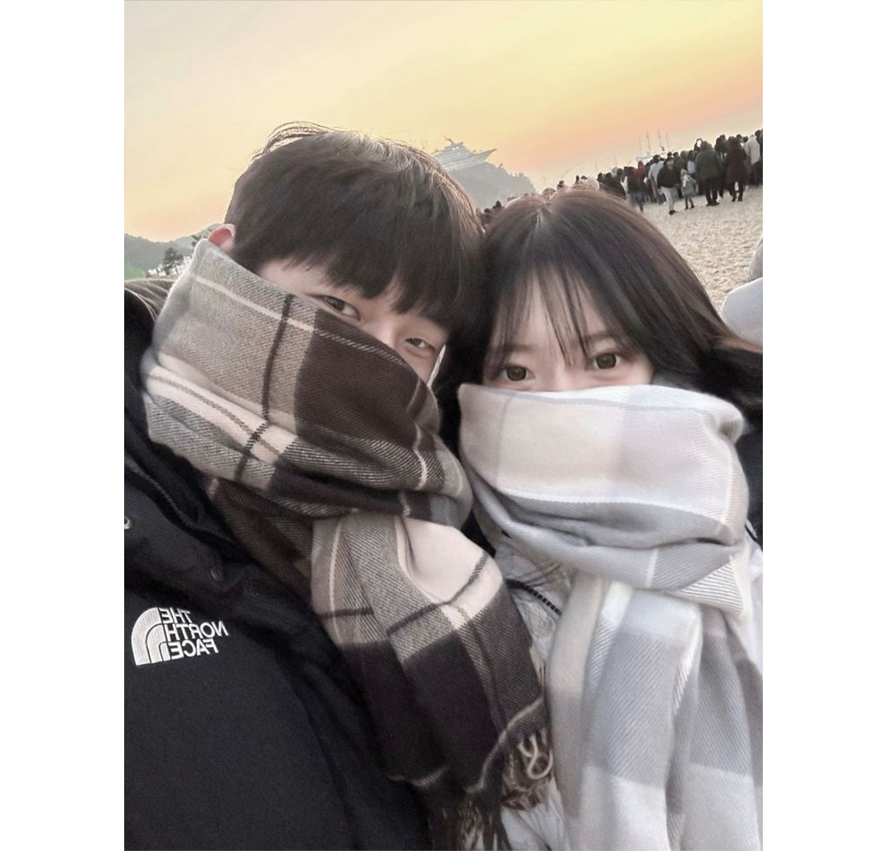 머플러 모델 착용 이미지-S1L4