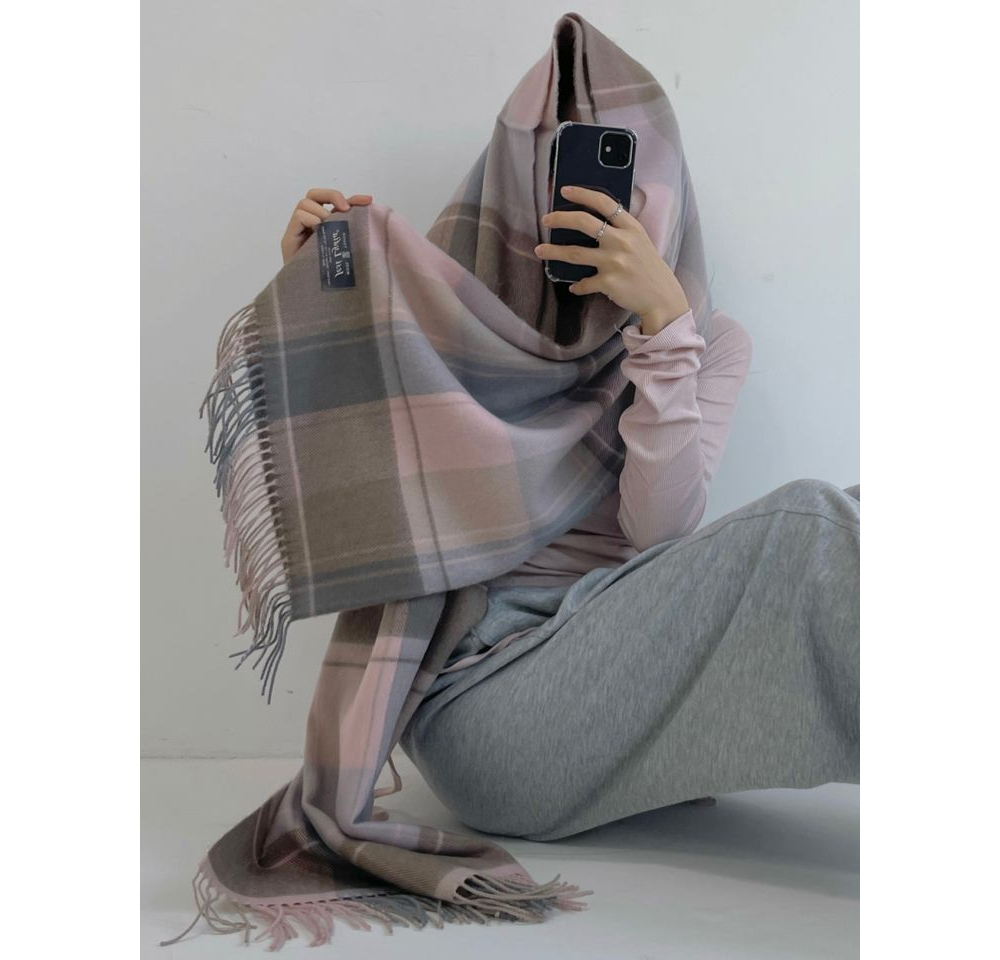 머플러 모델 착용 이미지-S1L21