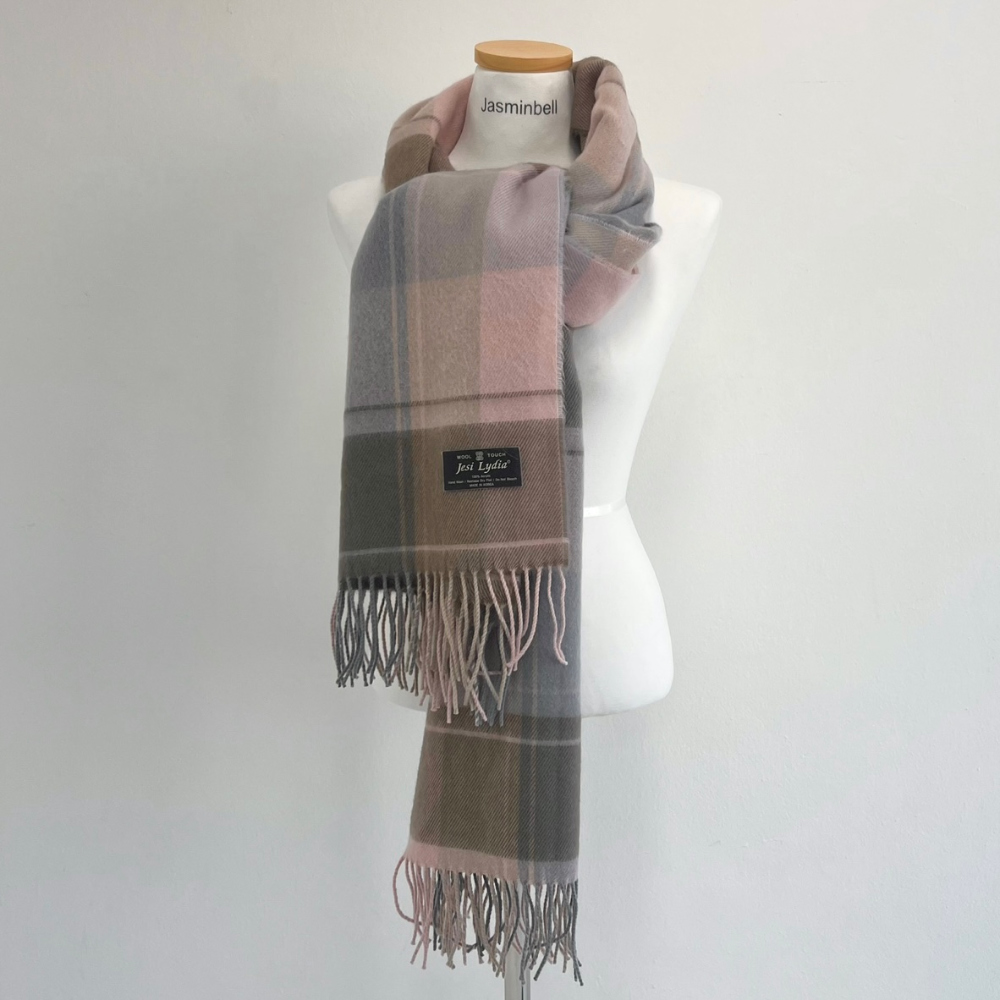 머플러 모델 착용 이미지-S1L23