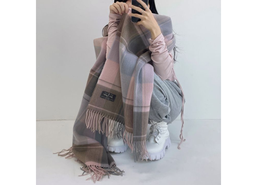 머플러 모델 착용 이미지-S1L20