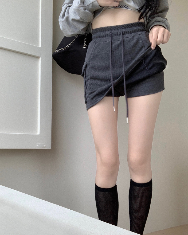 미니 스커트 모델 착용 이미지-S1L5