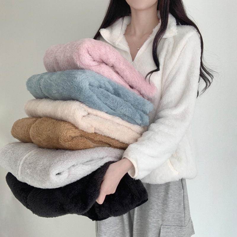 재킷 모델 착용 이미지-S1L2