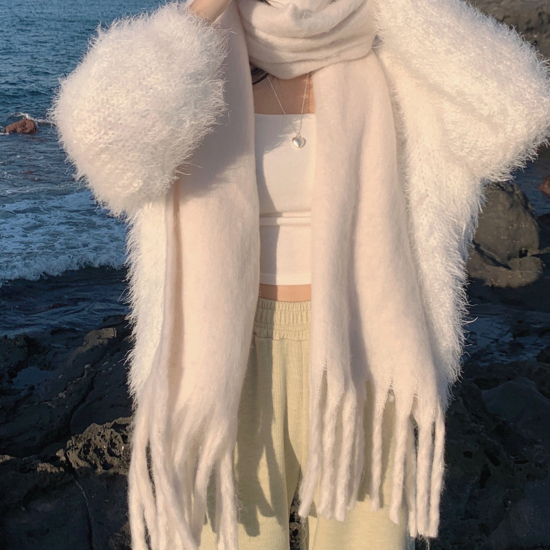 머플러 모델 착용 이미지-S1L13