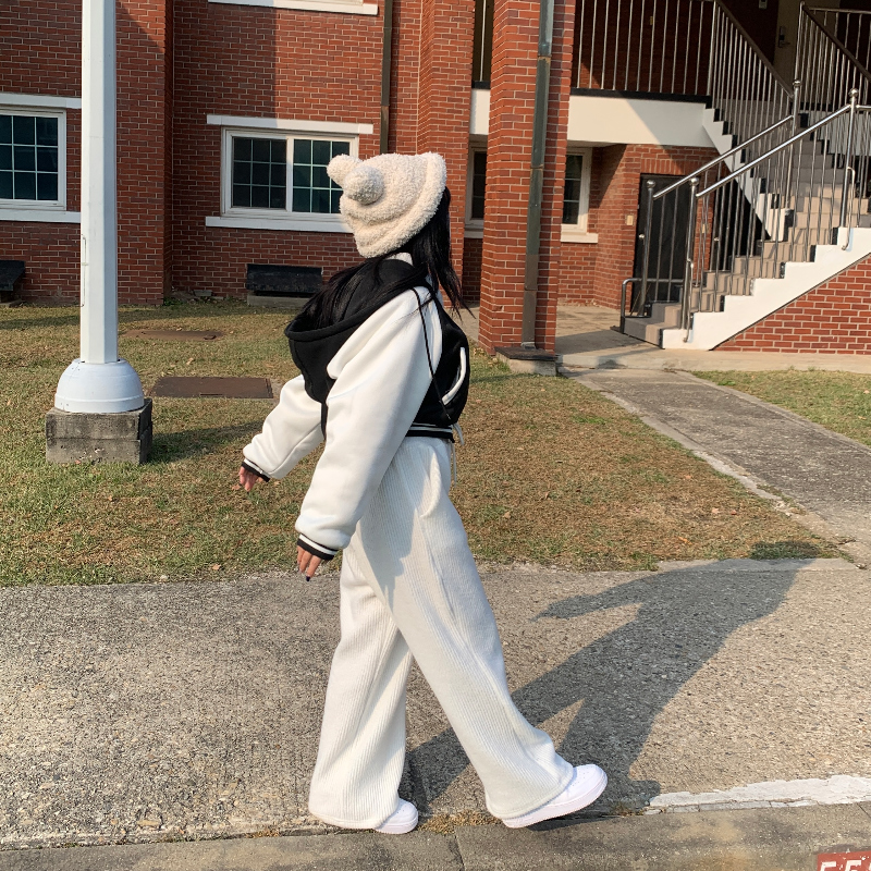 모자 모델 착용 이미지-S1L12