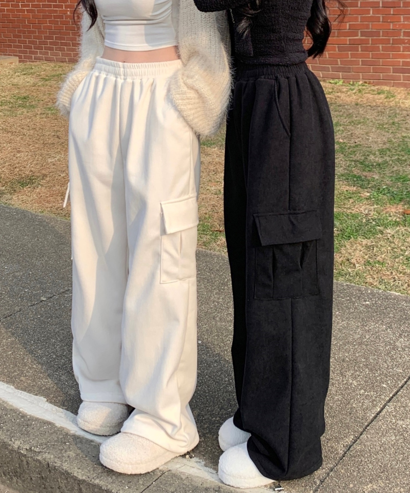 바지 모델 착용 이미지-S1L7