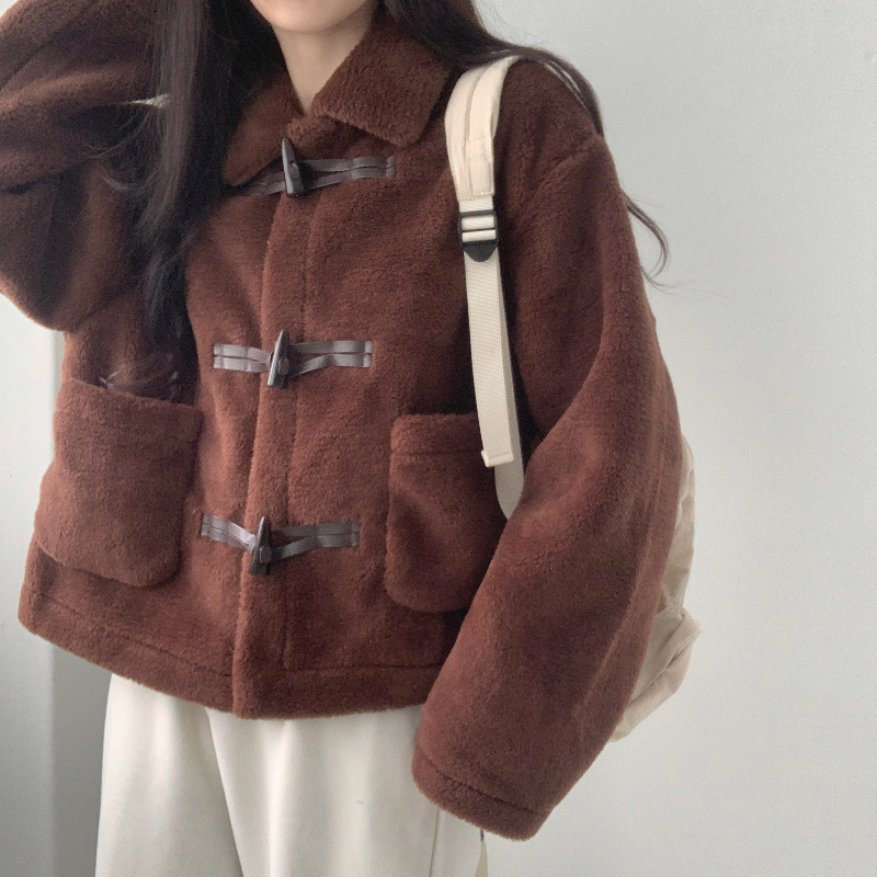 머플러 모델 착용 이미지-S2L8