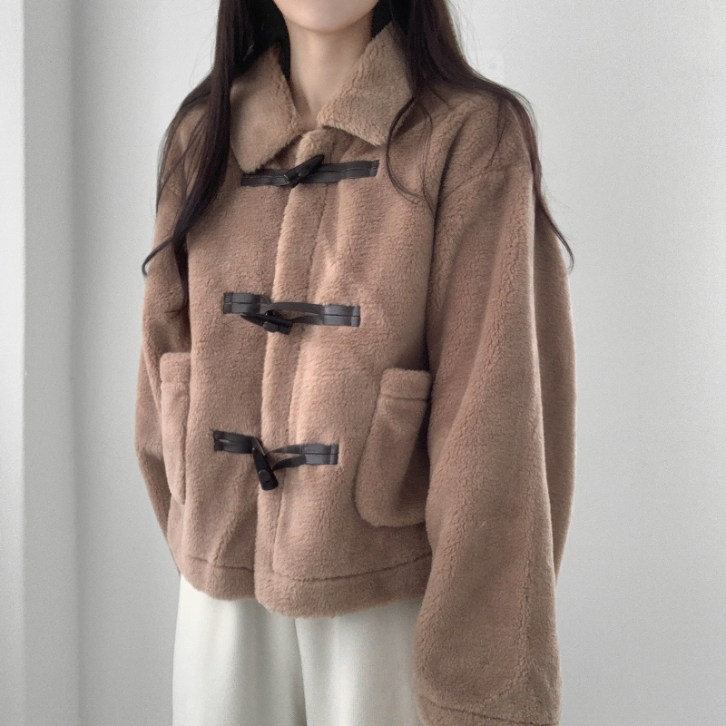 머플러 모델 착용 이미지-S2L11