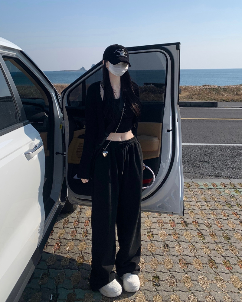 바지 모델 착용 이미지-S2L20