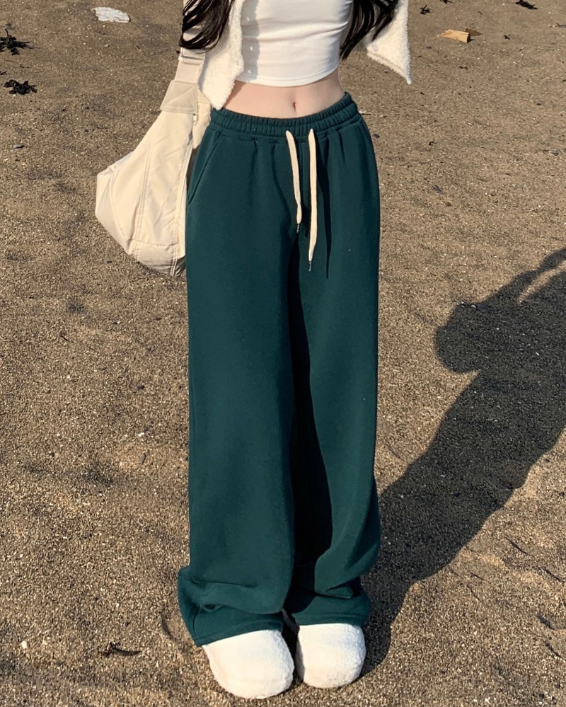 바지 모델 착용 이미지-S2L7