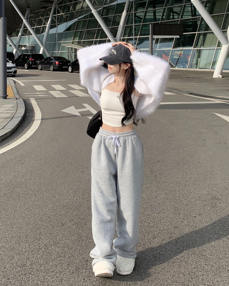 바지 모델 착용 이미지-S2L8