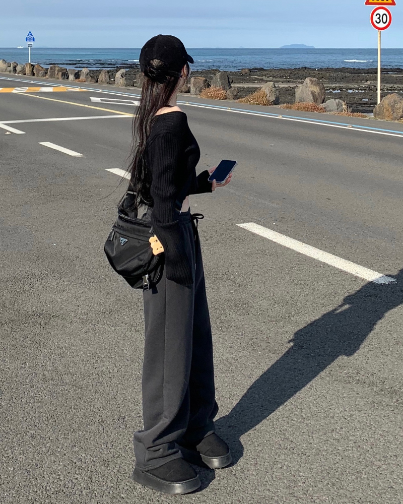 바지 모델 착용 이미지-S2L18