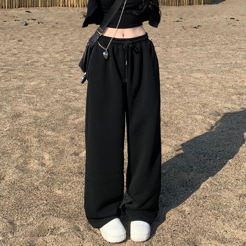 바지 모델 착용 이미지-S2L22