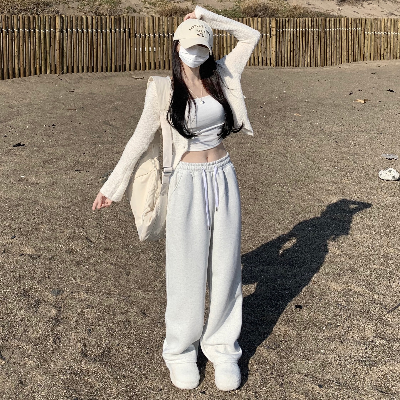 바지 모델 착용 이미지-S2L24