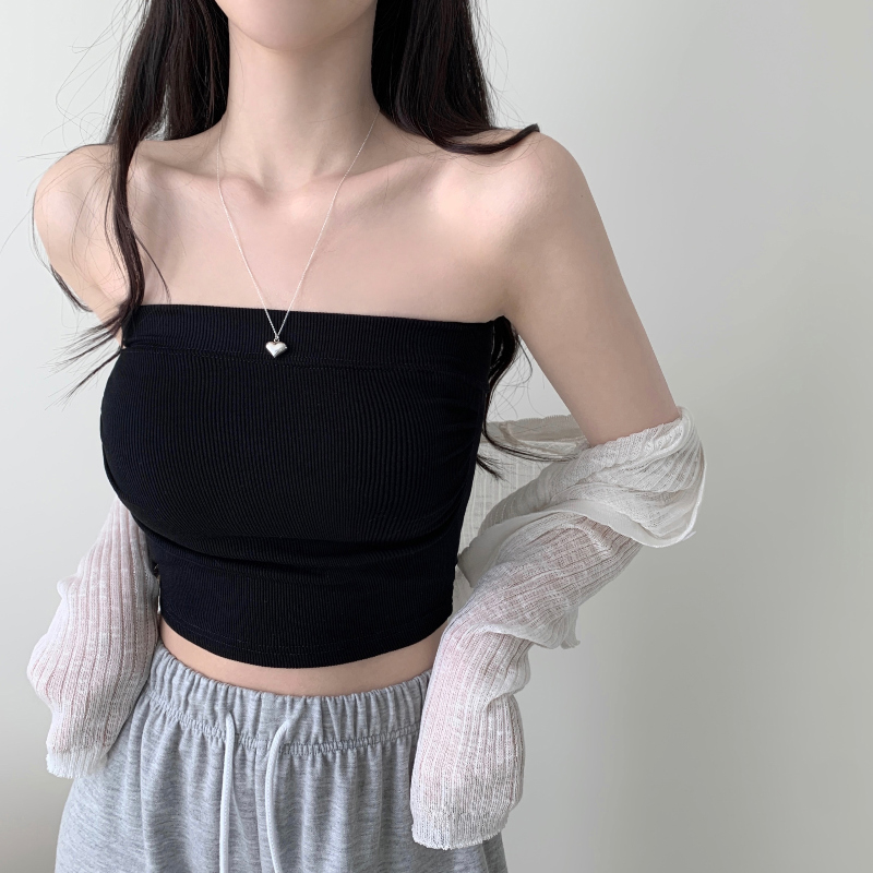 민소매 모델 착용 이미지-S1L6