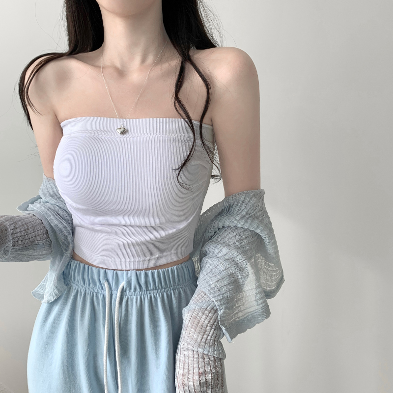 민소매 모델 착용 이미지-S2L5