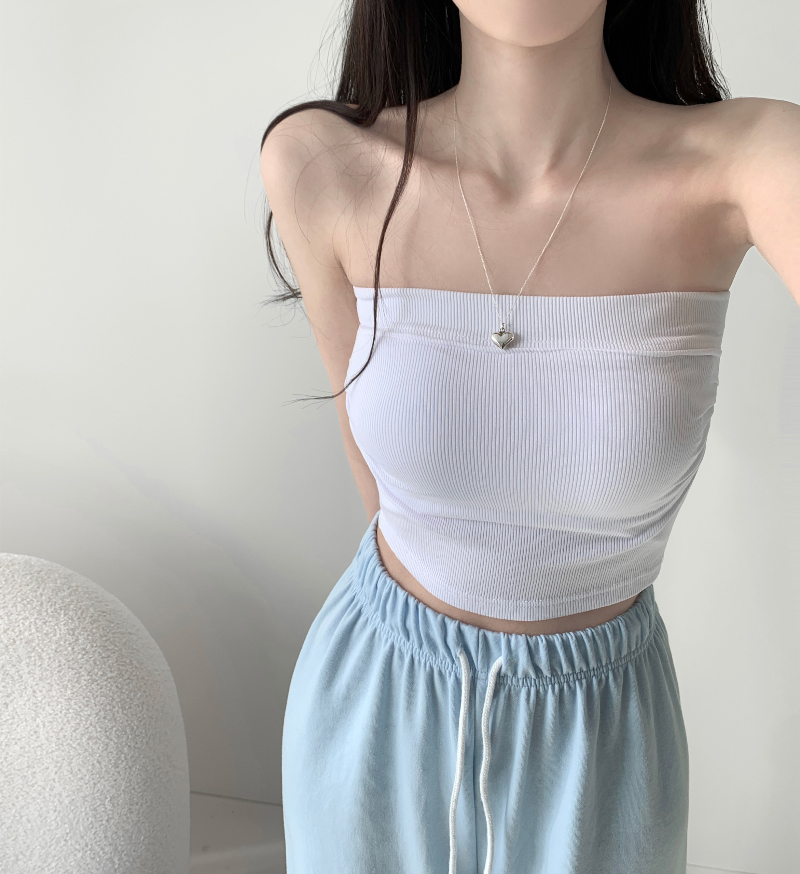 민소매 모델 착용 이미지-S2L4