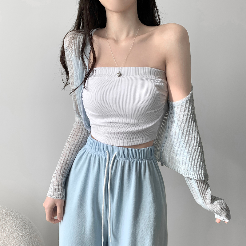 민소매 모델 착용 이미지-S2L7