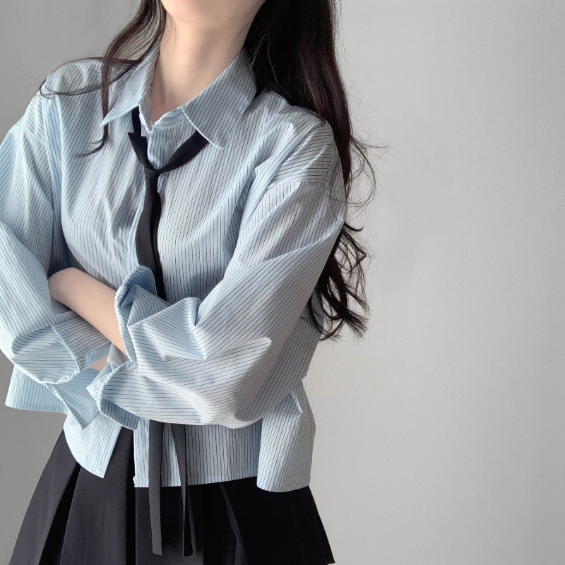 ストライプセミクロップド長袖シャツ | ファッション通販サイト NUGU
